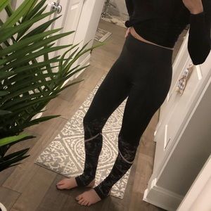 Fabletics work out leggings